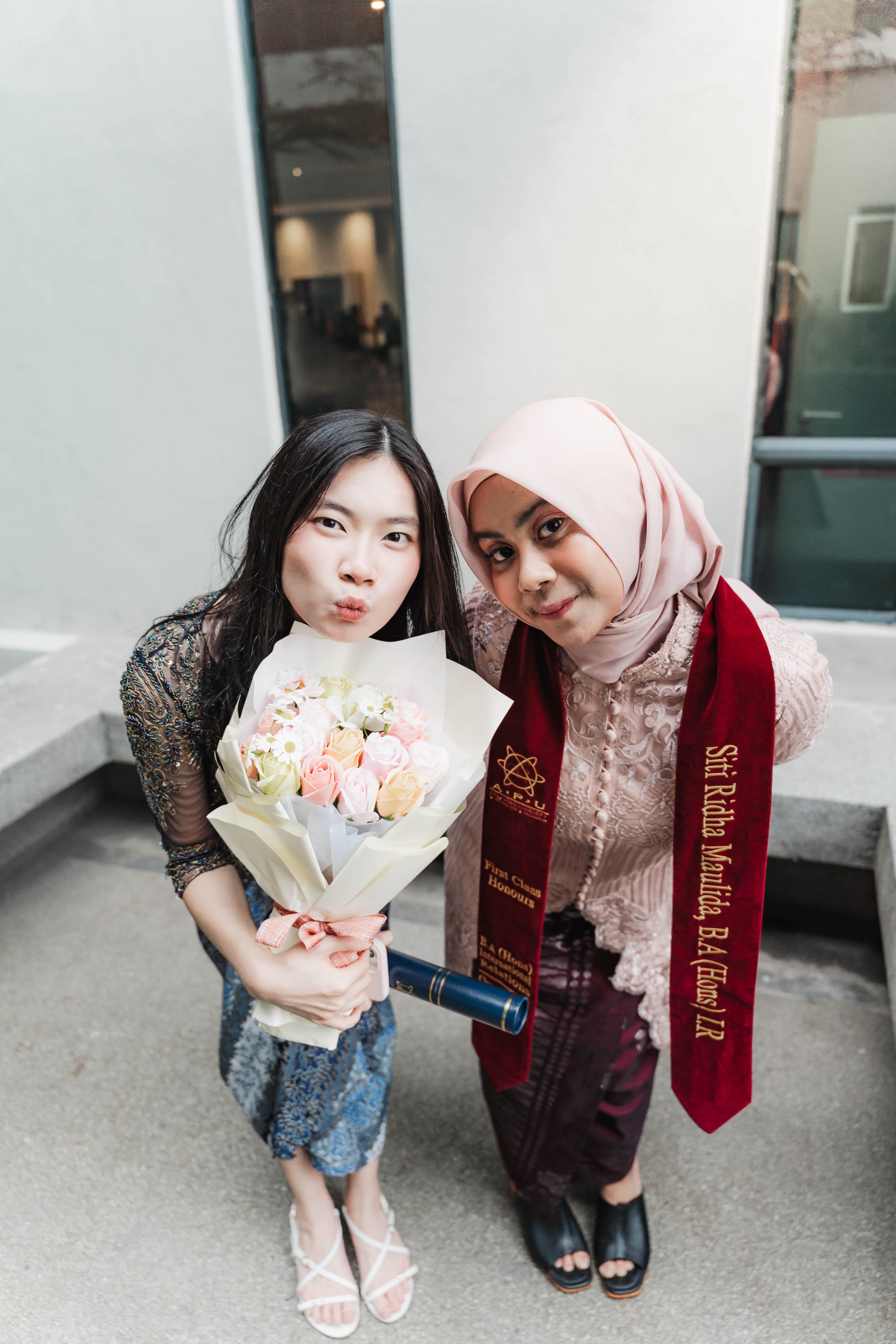 The Gals — wil-03663